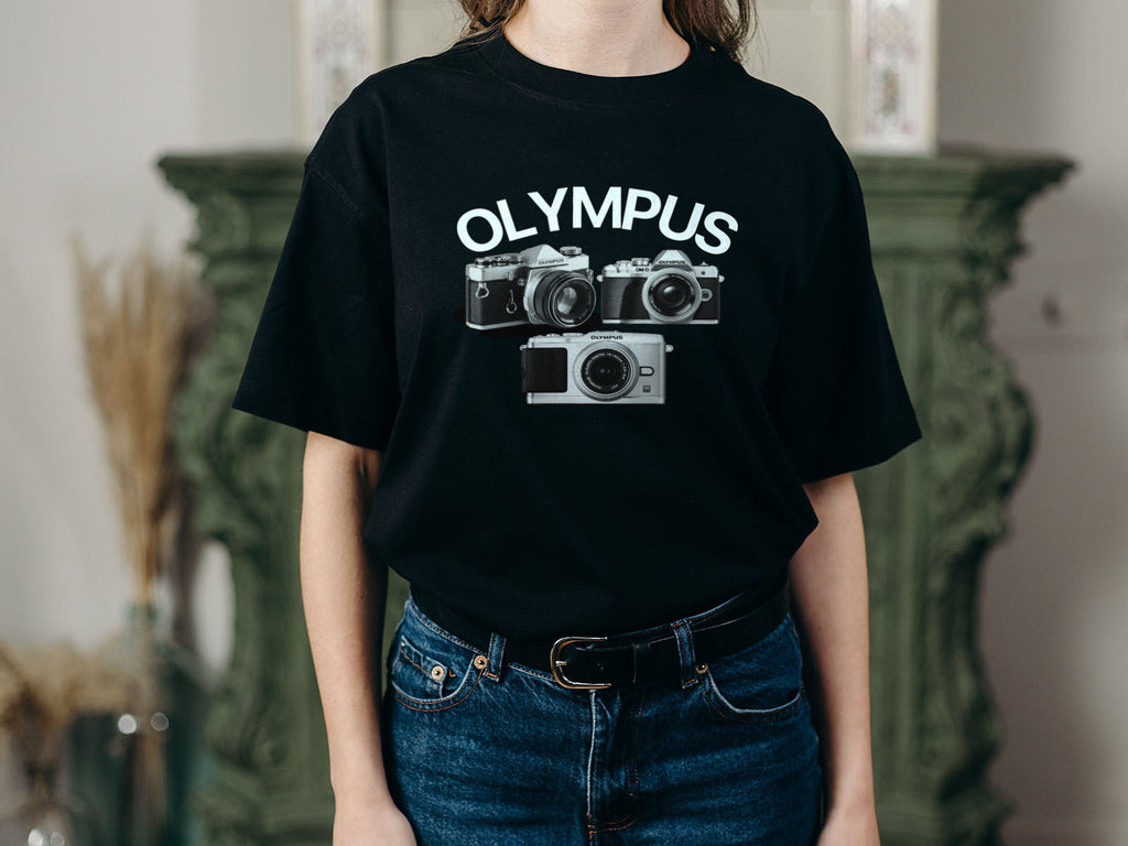 GIU - Olympus - Black Tshirt